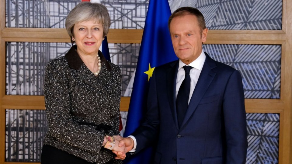 Theresa Mayová a Donald tusk